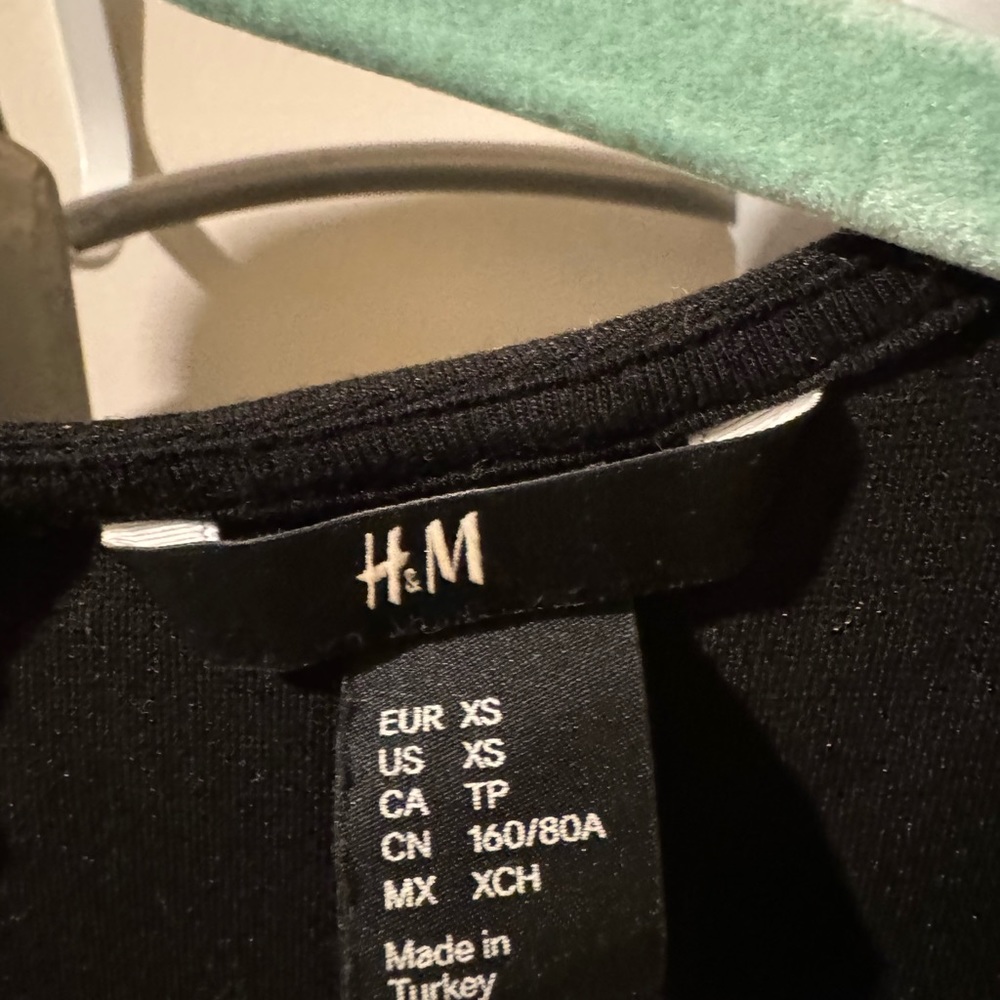 H&M Dress prom black in size XS fitted bodycon